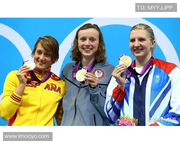 天赋异禀的足球天才逆袭之路从青涩少年到世界巨星的传奇旅程 天赋异禀的足球天才逆袭之路从青涩少年到世界巨星的传奇旅程